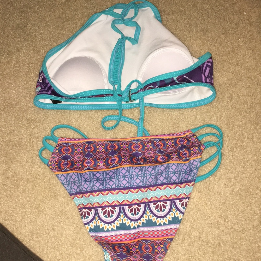 Halter Swimsuit Set - Picture 2 of 2
